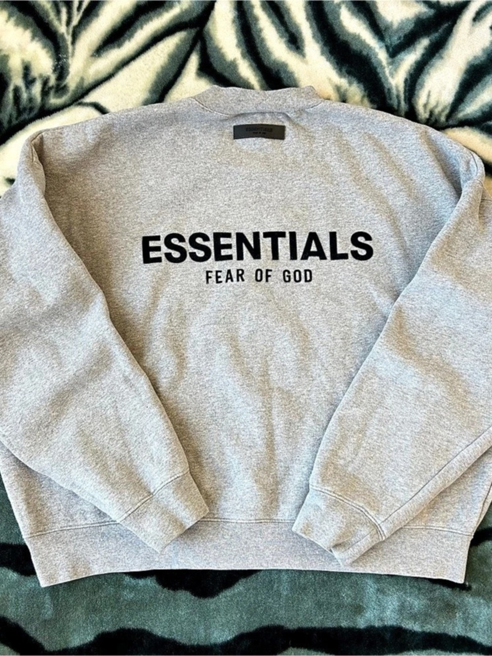 Fear of God Essentials Classic Crewneck Sweatshirt Gray Large